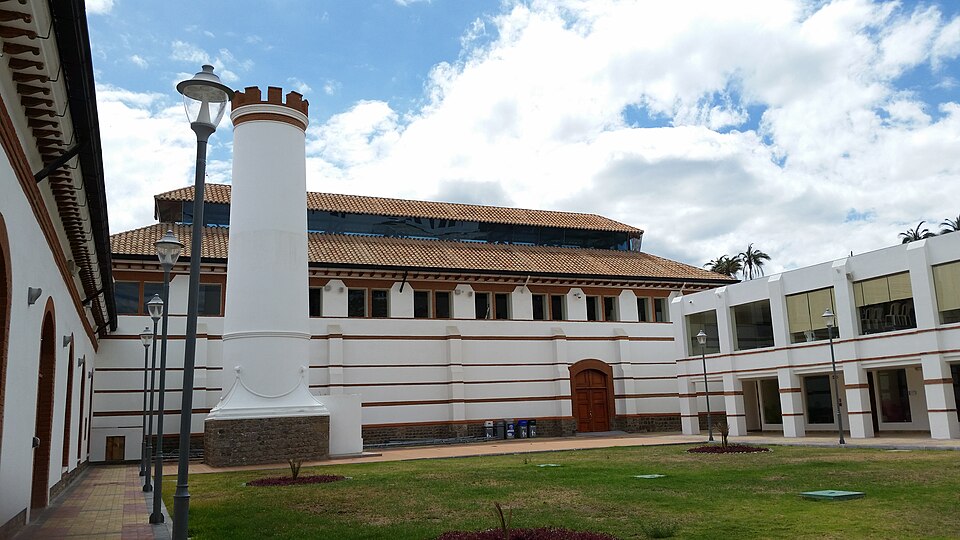 Campus de la Universidad de Investigación de Tecnología Experimental Yachay, Urcuquí — Ecuador
